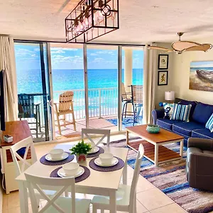 Aparthotel Emerald Bay Escape