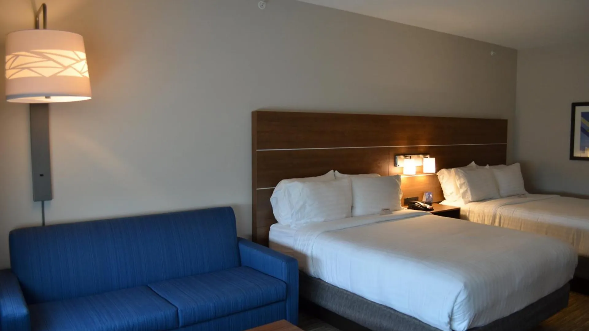 Holiday Inn Express & Suites - Charlotte Ne - University Area By Ihg USA