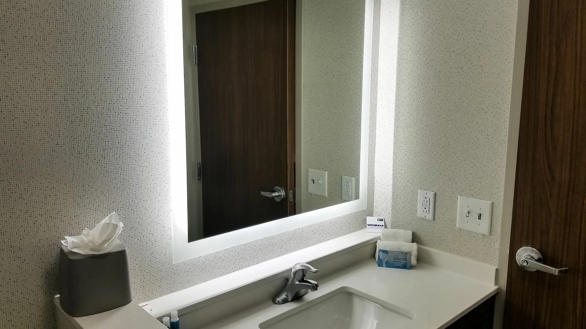 Holiday Inn Express & Suites - Charlotte Ne - University Area By Ihg Hotel