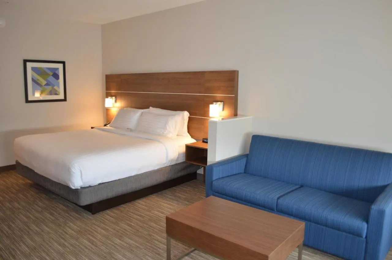 Holiday Inn Express & Suites - Charlotte Ne - University Area By Ihg 3*,